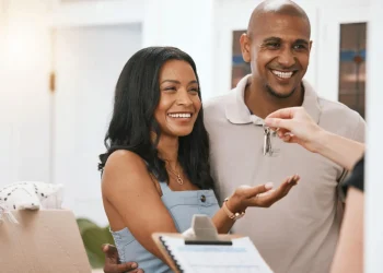 Como Evitar Prejuízos em Negociações e Contratos Antes da Compra do Imóvel