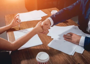 Acordo Extrajudicial: Quando é Vantajoso e Quando Não Recomenda-se Assinar